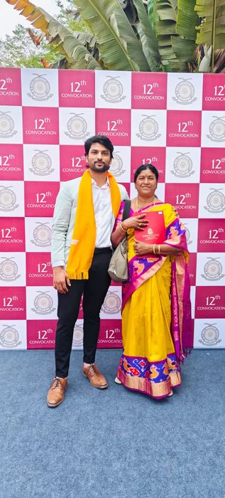 Dr. Shivaji Kolli at an orthopaedic academic event (photo 8)