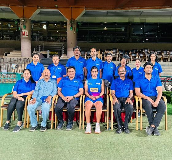 Dr. Shivaji Kolli providing sports medicine care to cricketers (photo 60)
